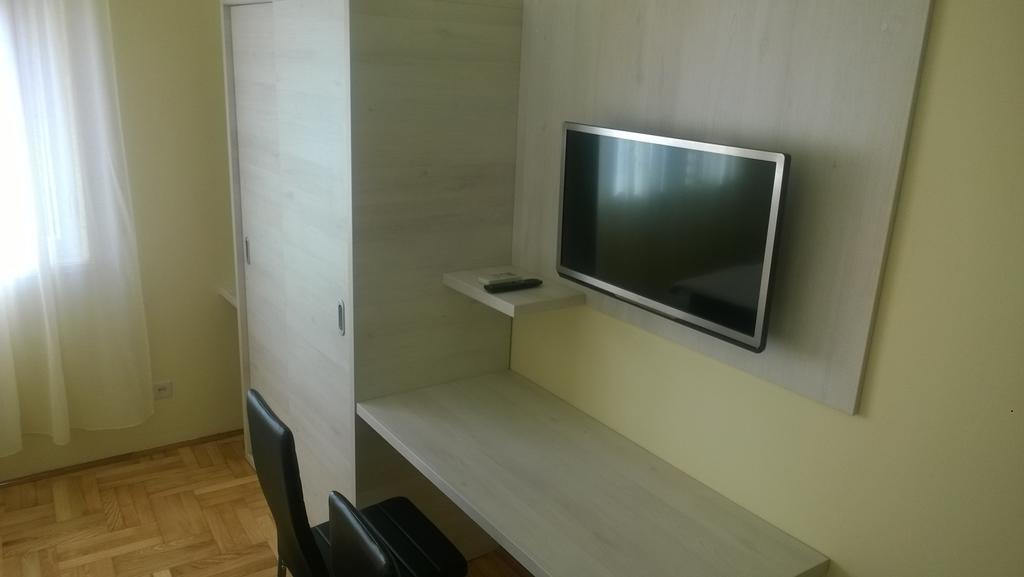 Rooms & Apartments Blue Beach فوديس الغرفة الصورة